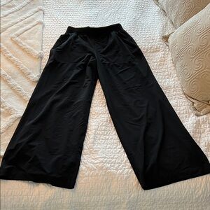 Lululemon light weight material Black Wide-Leg Pants
